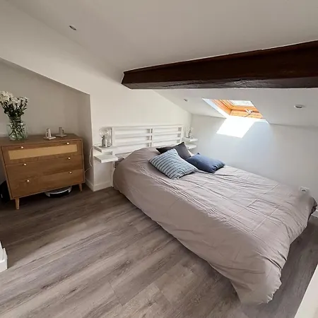 Apartman Cocon Lumineux Sous Les Toits De